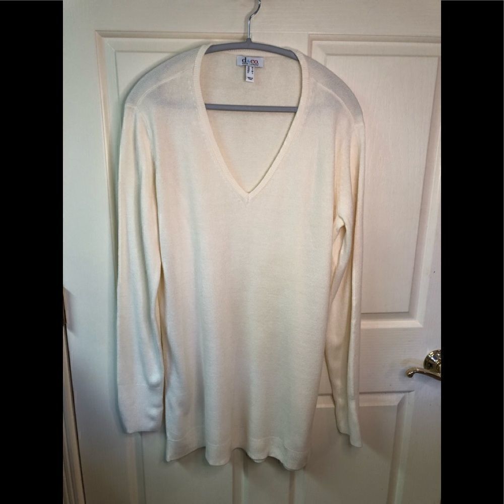 D & Co luxuriously soft tunic sweater